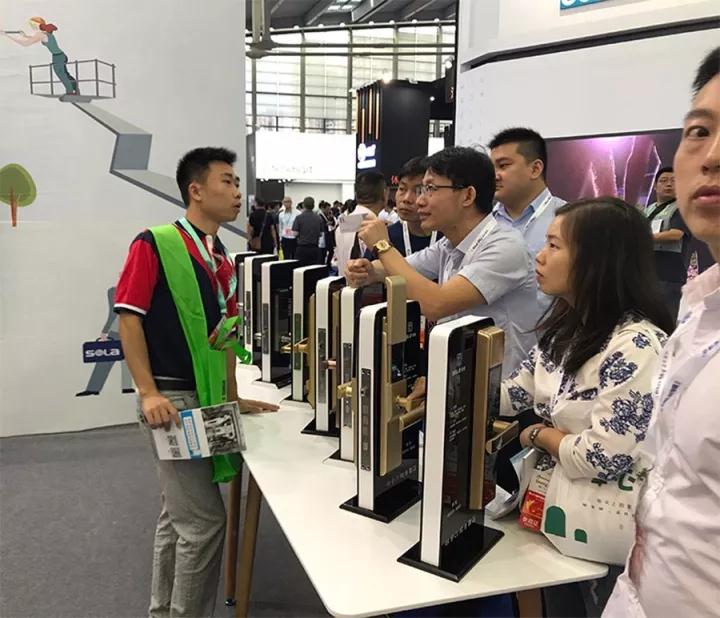 專業(yè)工程師介紹索拉智能門鎖 專業(yè)工程師介紹索拉智能門鎖